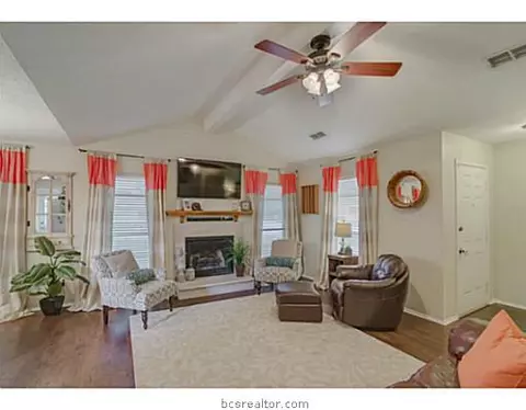 4801 Brompton Ln, Bryan, TX 77802 photo 3