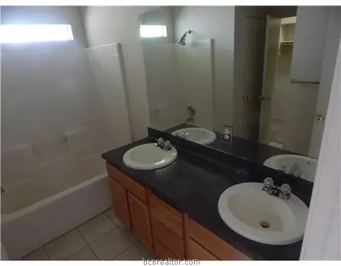 3308 Timberline, Bryan, TX 77803 photo 4