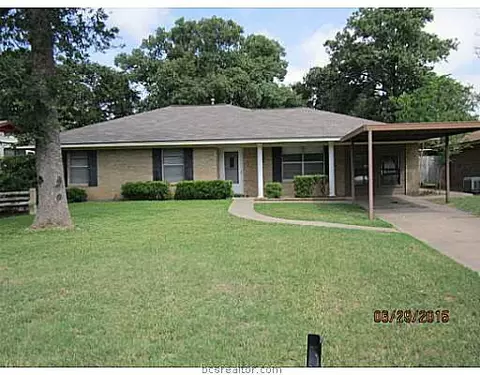 2305 Yellowstone Dr, Bryan, TX 77803 photo 1