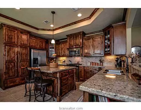 2907 Caney Ct, Bryan, TX 77808 photo 6