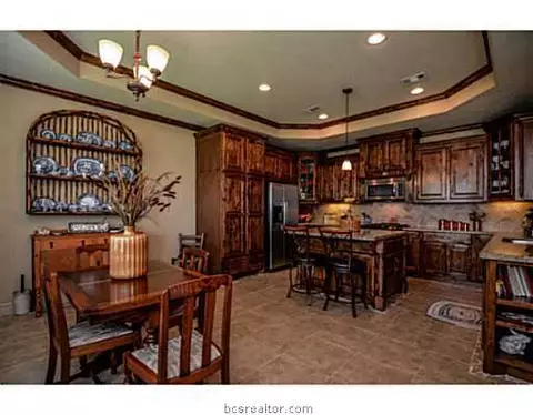 2907 Caney Ct, Bryan, TX 77808 photo 5