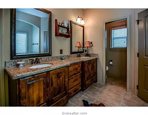 2907 Caney Ct, Bryan, TX 77808 photo 11