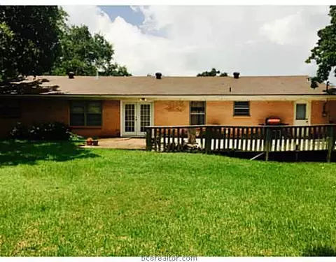 905 Mitchell St, Bryan, TX 77802 photo 12