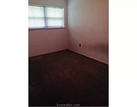 905 Mitchell St, Bryan, TX 77802 photo 7
