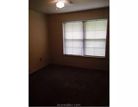 905 Mitchell St, Bryan, TX 77802 photo 5
