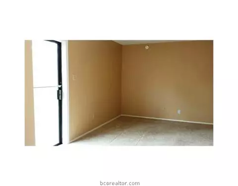 2838-40 Forest Bnd, Bryan, TX 77801 photo 8