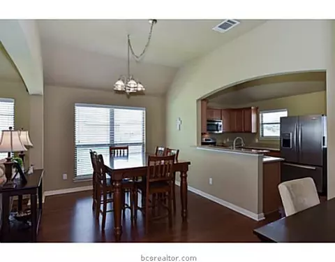 2016 Turning Leaf, Bryan, TX 77807 photo 6
