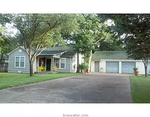 719 Edgewood Dr, Bryan, TX 77802 photo 1