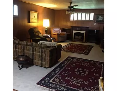 719 Edgewood Dr, Bryan, TX 77802 photo 13