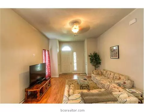 2009 Mountain Wind Loop, Bryan, TX 77807 photo 3