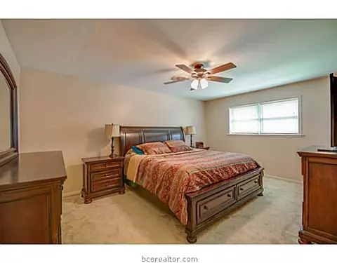3523 Midwest Dr, Bryan, TX 77802 photo 9
