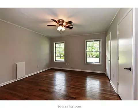 1211 E 31st St, Bryan, TX 77802 photo 22