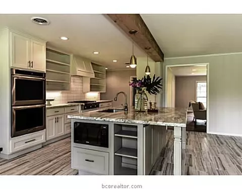 1211 E 31st St, Bryan, TX 77802 photo 11