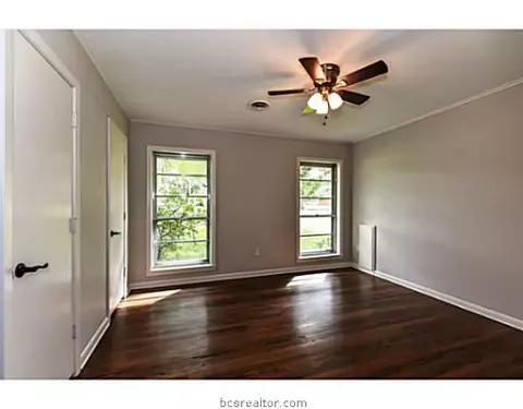 1211 E 31st St, Bryan, TX 77802 photo 21