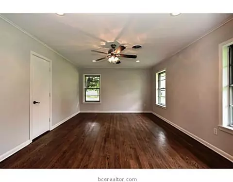 1211 E 31st St, Bryan, TX 77802 photo 19