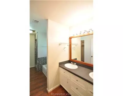 2009 Broken Arrow, Bryan, TX 77807 photo 16