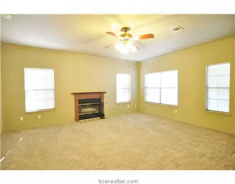 2009 Broken Arrow, Bryan, TX 77807 photo 4
