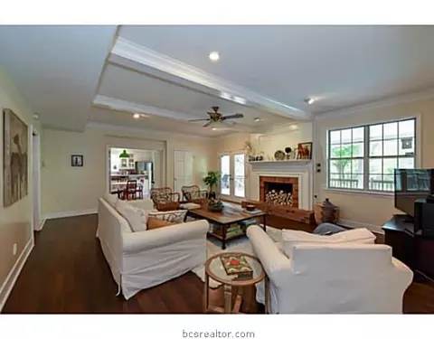 2304 E Briargate East Dr E, Bryan, TX 77802 photo 7