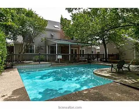 2304 E Briargate East Dr E, Bryan, TX 77802 photo 21
