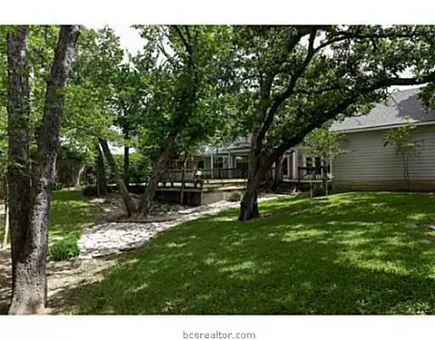 2304 E Briargate East Dr E, Bryan, TX 77802 photo 24