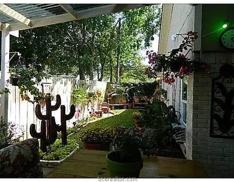 2708 E Camelot Dr, Bryan, TX 77802 photo 20