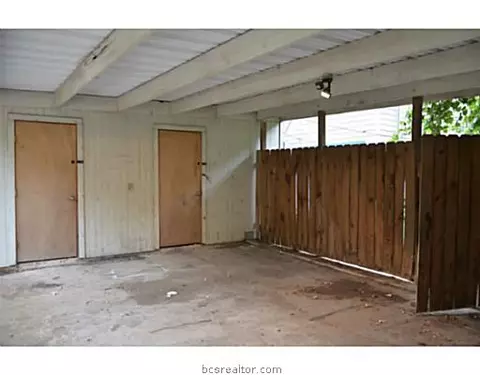 930 Navidad St, Bryan, TX 77801 photo 11