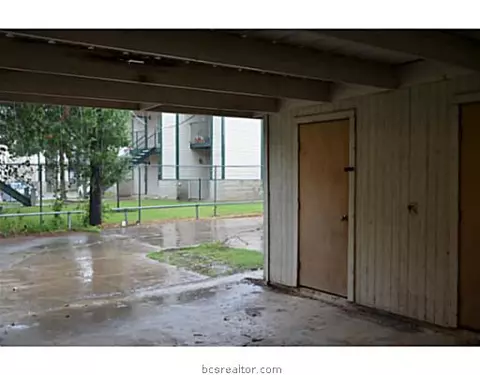 930 Navidad St, Bryan, TX 77801 photo 10