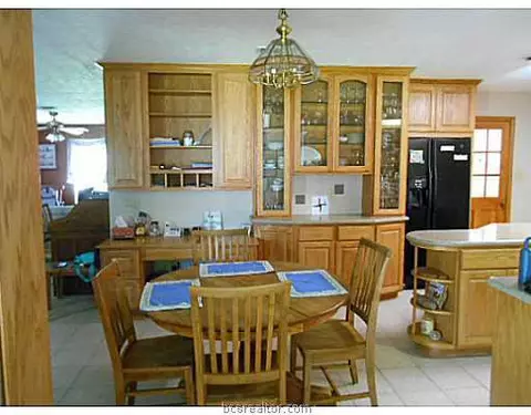 3606 Holly Dr, Bryan, TX 77802 photo 12