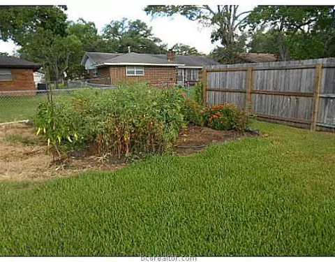3606 Holly Dr, Bryan, TX 77802 photo 22