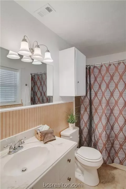 2408 Burton Dr, Bryan, TX 77802 photo 10