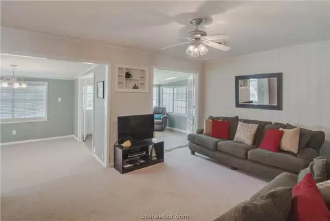 2408 Burton Dr, Bryan, TX 77802 photo 3