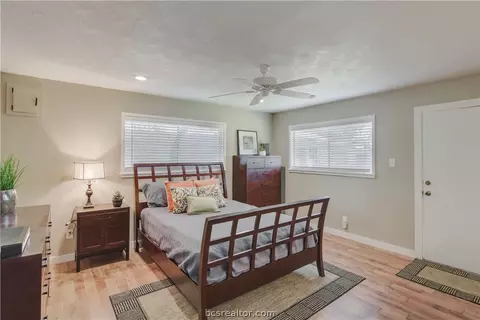2408 Burton Dr, Bryan, TX 77802 photo 15