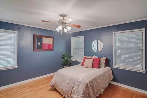 2408 Burton Dr, Bryan, TX 77802 photo 9