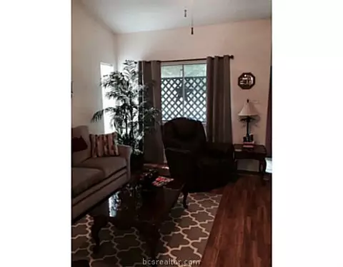 2100 Windsor Apt 33 Dr #33, Bryan, TX 77802 photo 3