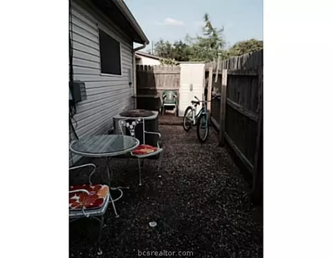 2100 Windsor Apt 33 Dr #33, Bryan, TX 77802 photo 11