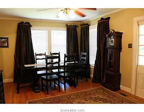 1311 Hoppess St, Bryan, TX 77802 photo 10
