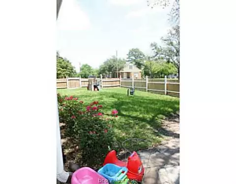 1311 Hoppess St, Bryan, TX 77802 photo 18