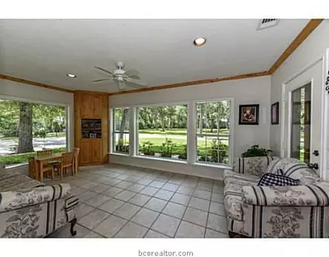 9567 Hensarling Ln, Bryan, TX 77808 photo 17
