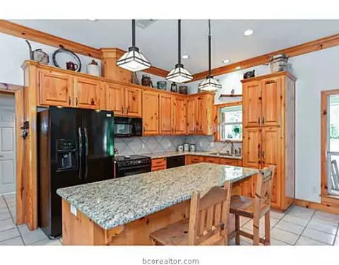 9567 Hensarling Ln, Bryan, TX 77808 photo 6