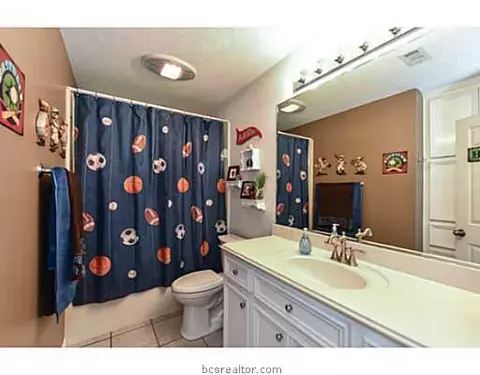 9567 Hensarling Ln, Bryan, TX 77808 photo 13