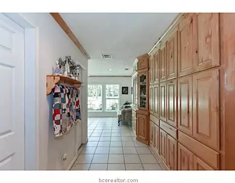 9567 Hensarling Ln, Bryan, TX 77808 photo 16