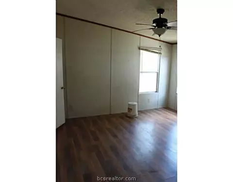 3804 Iverson Dr, Bryan, TX 77803 photo 9
