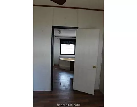 3804 Iverson Dr, Bryan, TX 77803 photo 10
