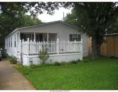 3804 Iverson Dr, Bryan, TX 77803 photo 1