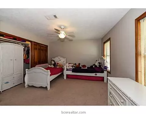 2302 Valley View Dr, Bryan, TX 77802 photo 16