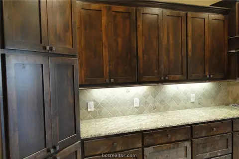 3036 Archer Cir, Bryan, TX 77808 photo 8