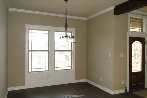 3036 Archer Cir, Bryan, TX 77808 photo 4