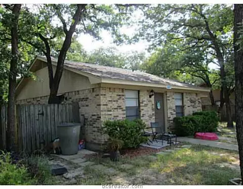 2851 Forest Bnd, Bryan, TX 77801 photo 3
