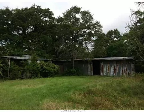 10585 This Way, Bryan, TX 77807 photo 2