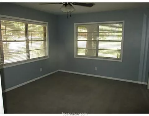 2401 Wayside Dr, Bryan, TX 77802 photo 19